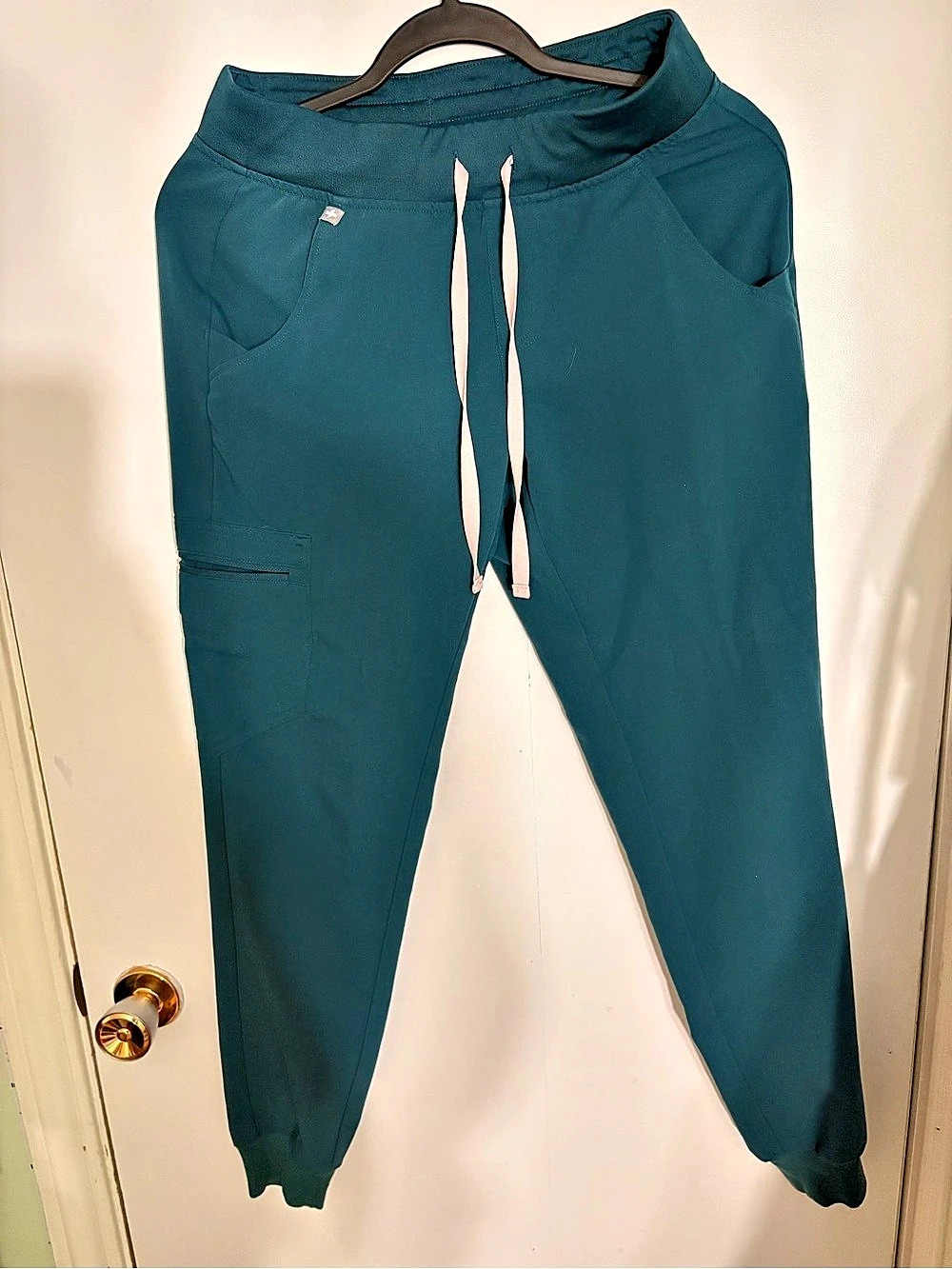 FIGS Zamora Jogger Scrub Pants Caribbean’s